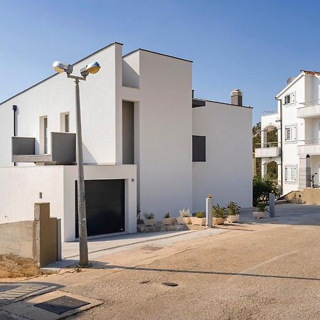Modern, 2 Bedroom Apartment Đảo Hvar Ngoại thất bức ảnh