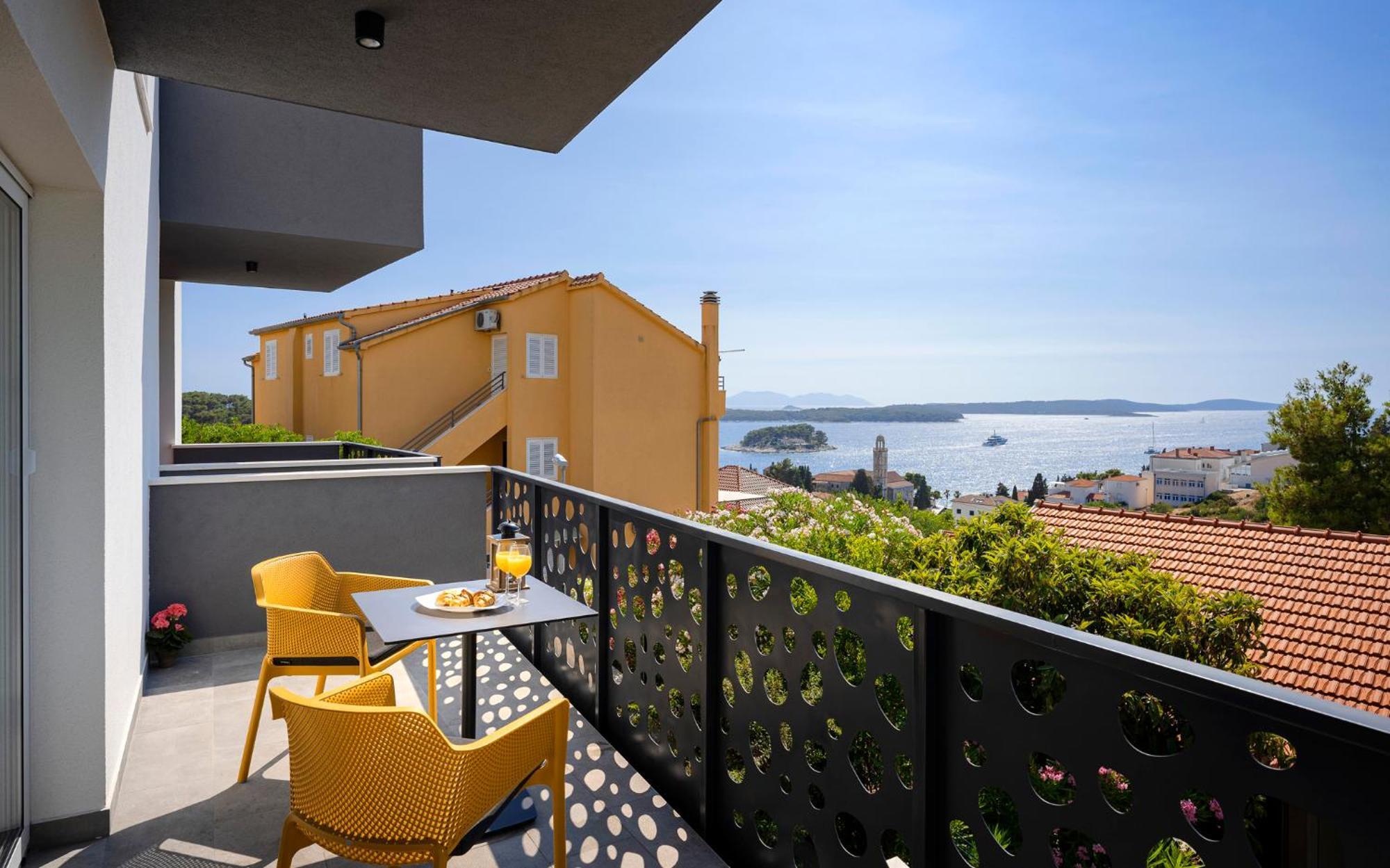 Modern, 2 Bedroom Apartment Đảo Hvar Ngoại thất bức ảnh